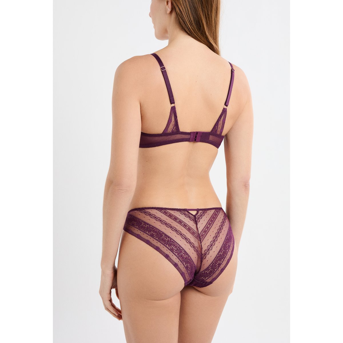 Soutien-gorge N.2 - Le push-up plongeant en dentelle EXCEPTION prune, ETAM