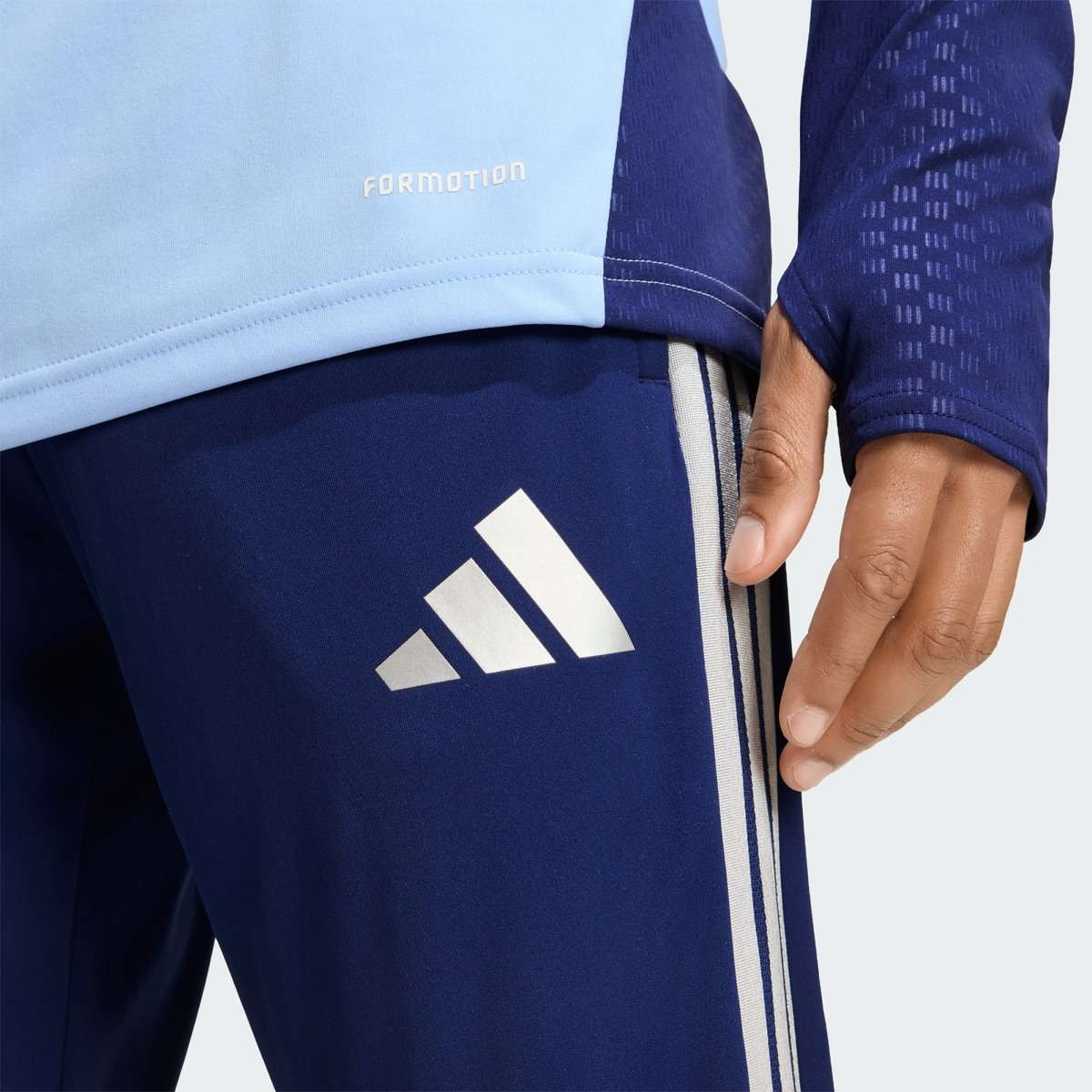Pantalon D'entraînement Ajax Amsterdam 26/27 Tiro26 Pantalon D'entraînement Ajax Amsterdam 26/27 Tiro26 night sky / glow blue, adidas Performance
