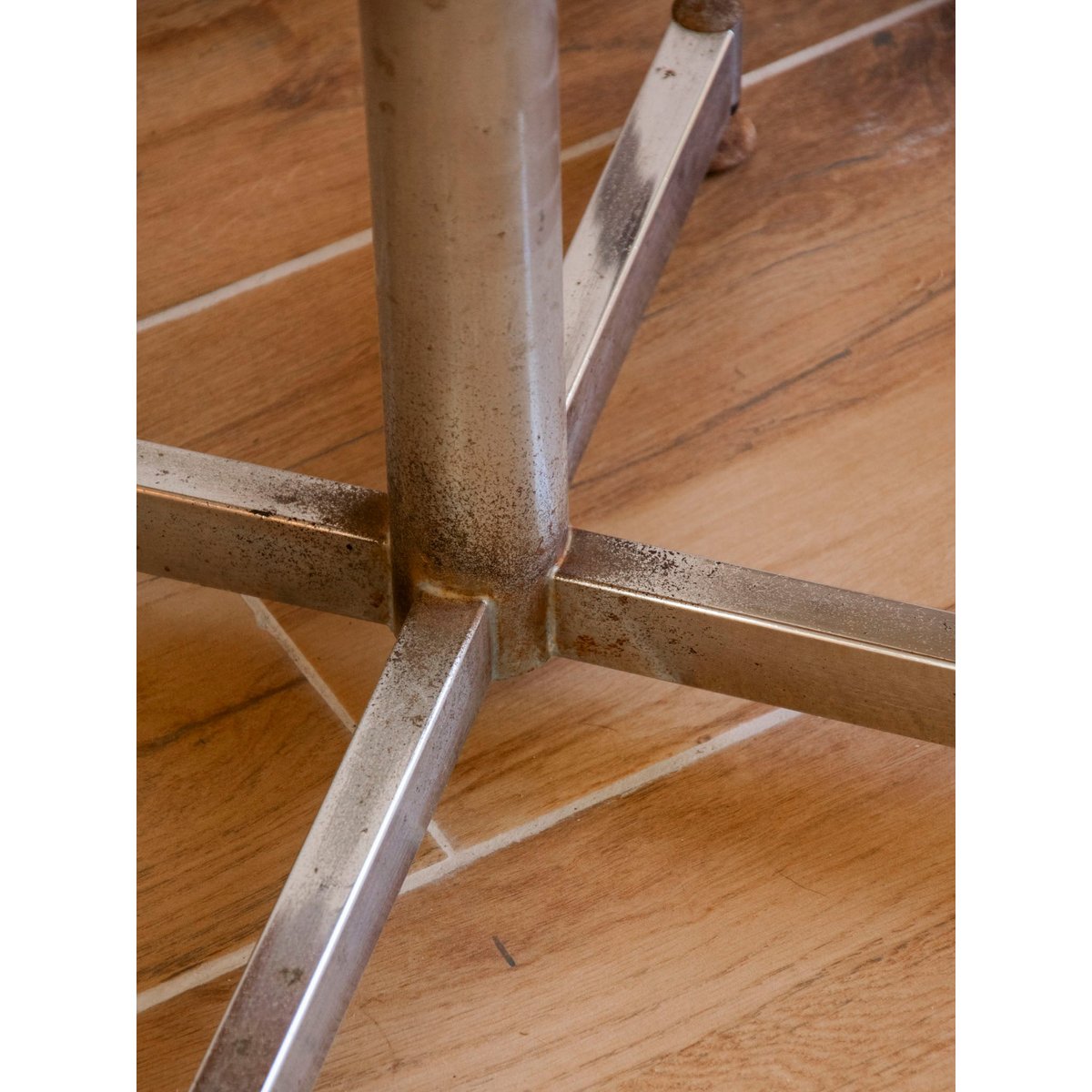 Table à manger en formica à rabats Karla N°1267 - Bon état bois foncé, DEBONGOUT