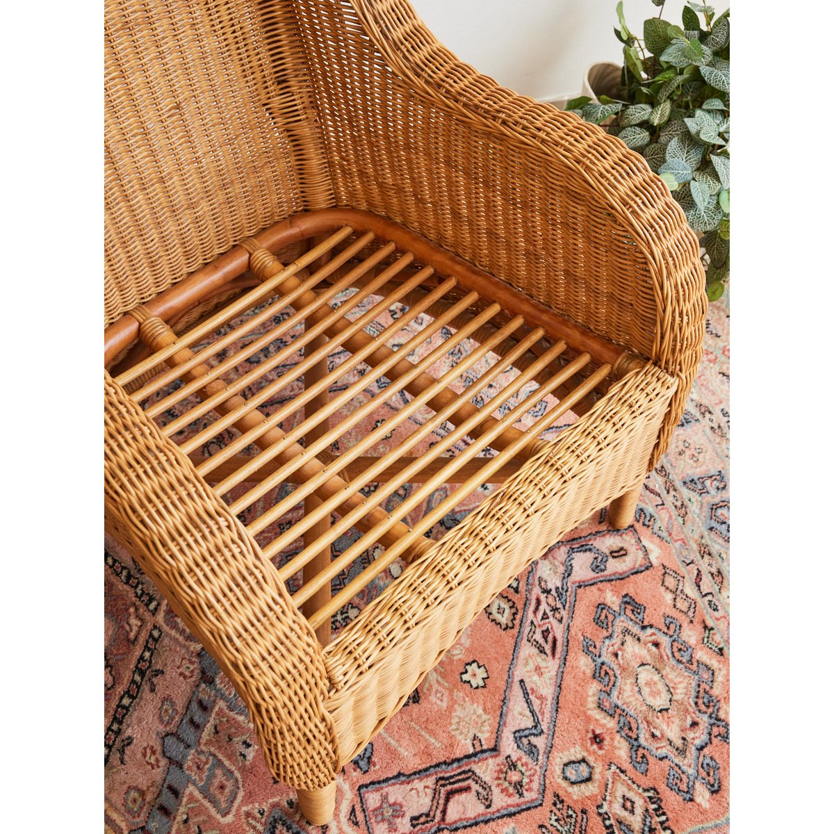 Fauteuil en osier vintage Ernest N°1044 - Bon état bois clair, DEBONGOUT