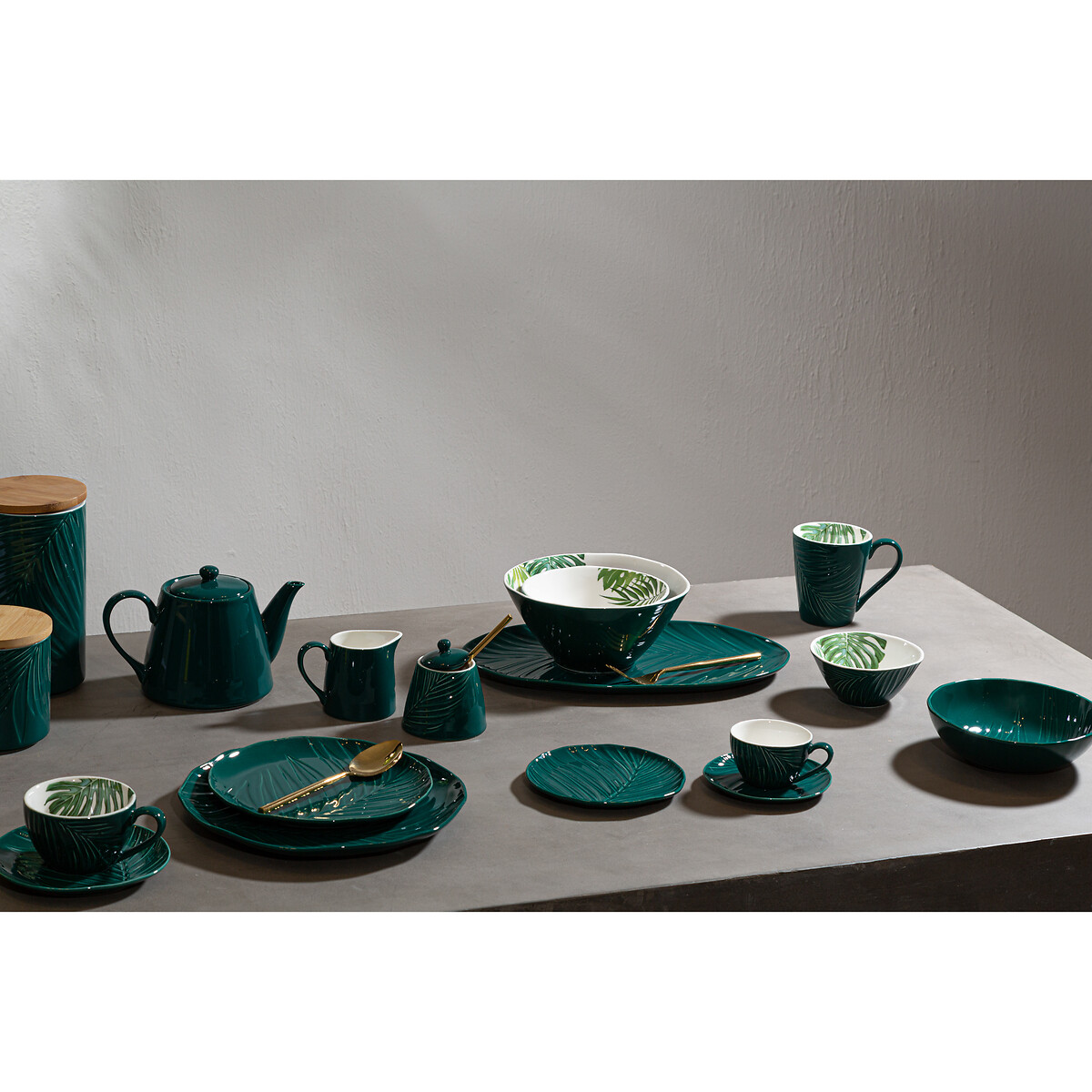 Bali Dark Green Serving Bowl green, SO'HOME