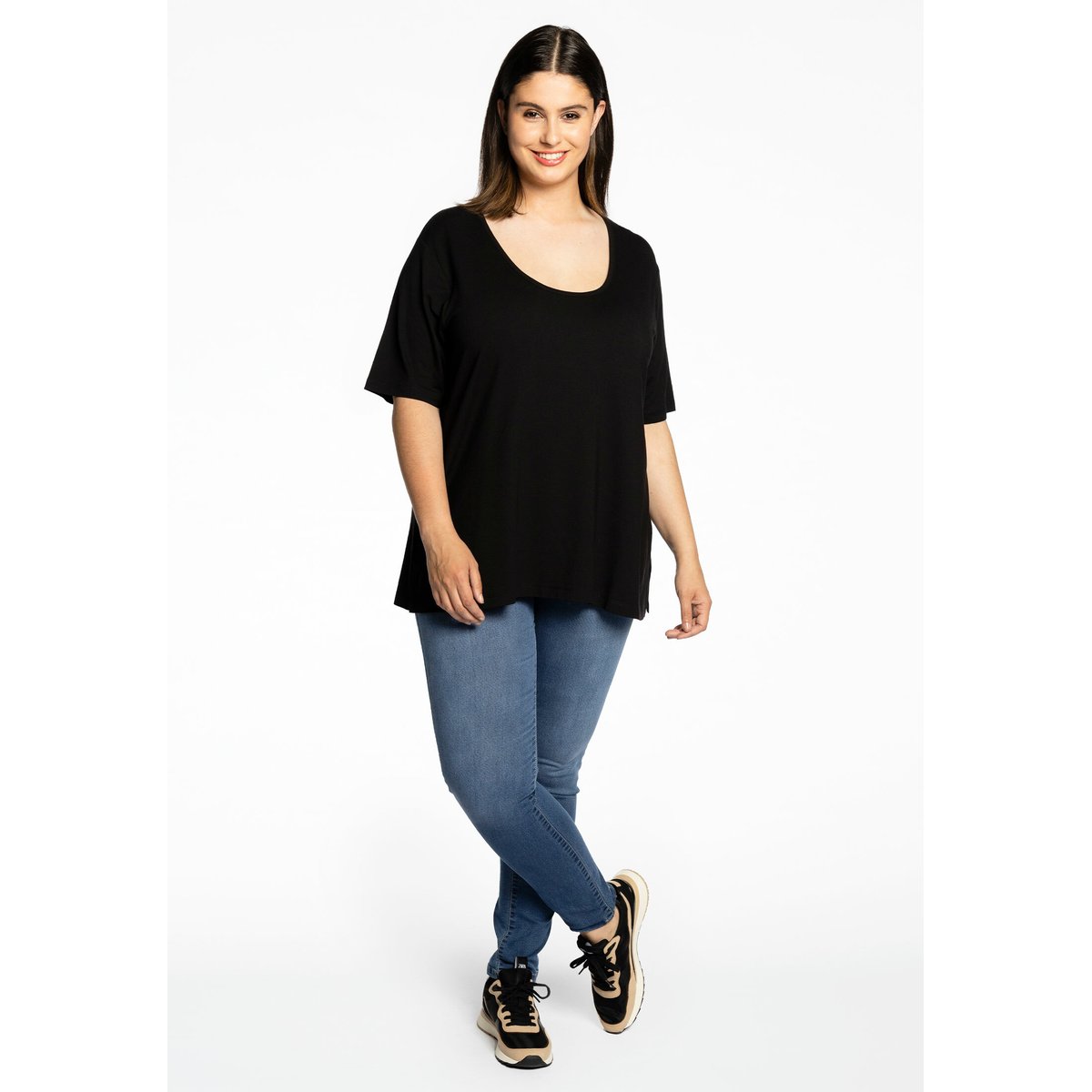 T-Shirt avec manches courtes noir, YOEK