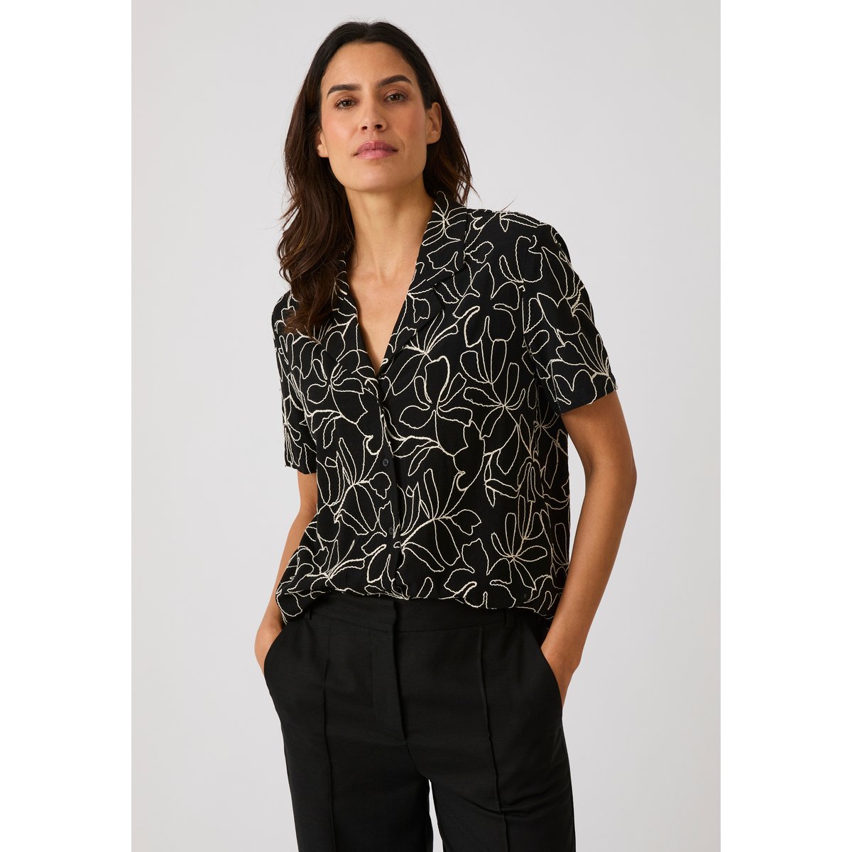 Chemisier crêpe brodé fleuri noir fleuri, DAMART