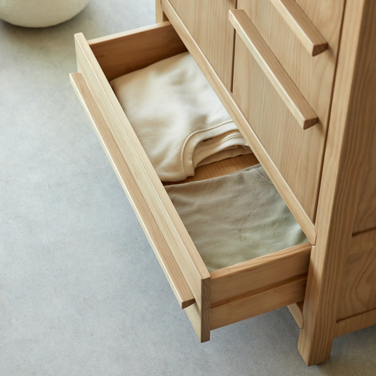 Armoire en Pin massif, QONG naturel, TIKAMOON