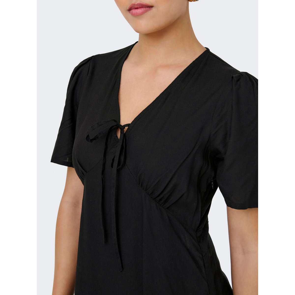 Robe black 1, ONLY