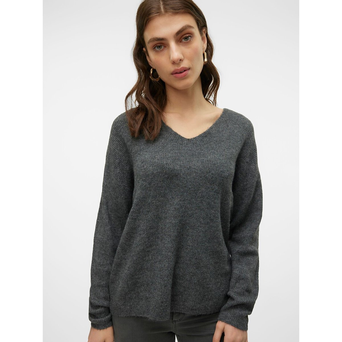 Camisola com decote em V, em malha brilhante cinzento, VERO MODA
