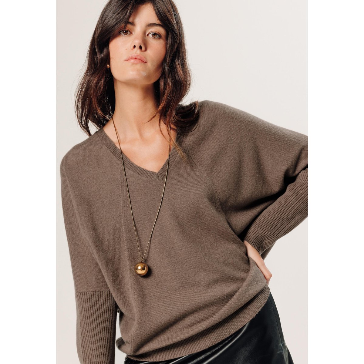 Pull col V oversize en cachemire marron havane, RODIER