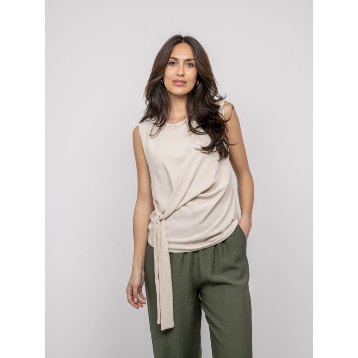 Top Sans Manches Noeud Felize beige, DONA LISA