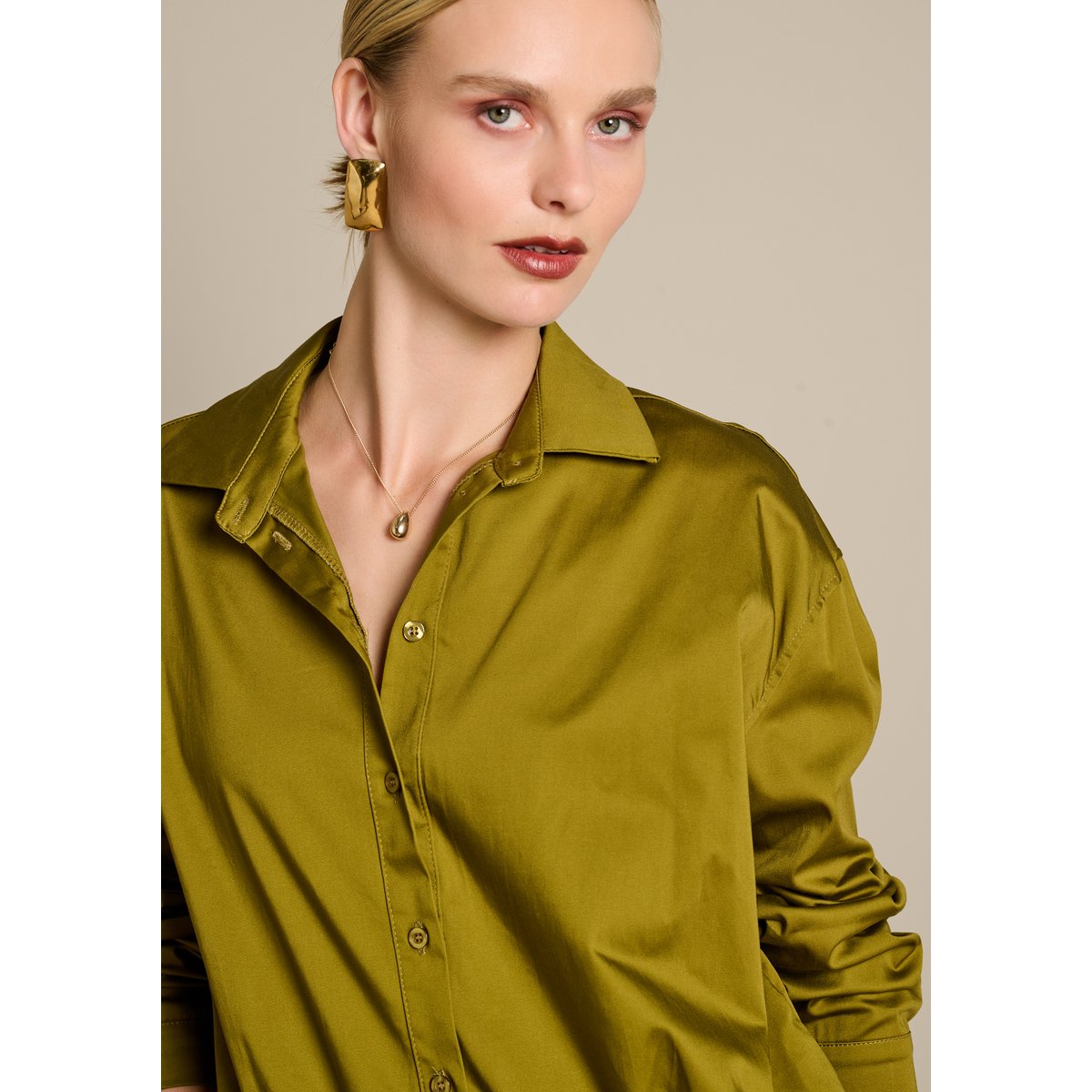 Chemise popeline satinée vert, LOLALIZA
