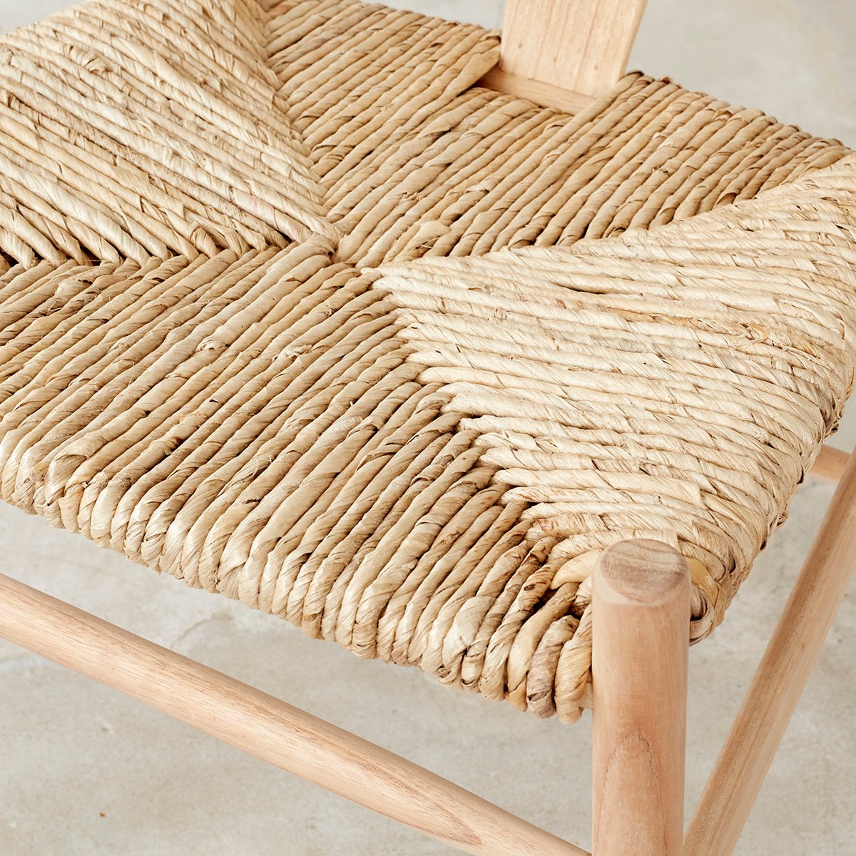 Chaise en bois massif et assise tissée CAMILLE naturel, BERAH GETAH