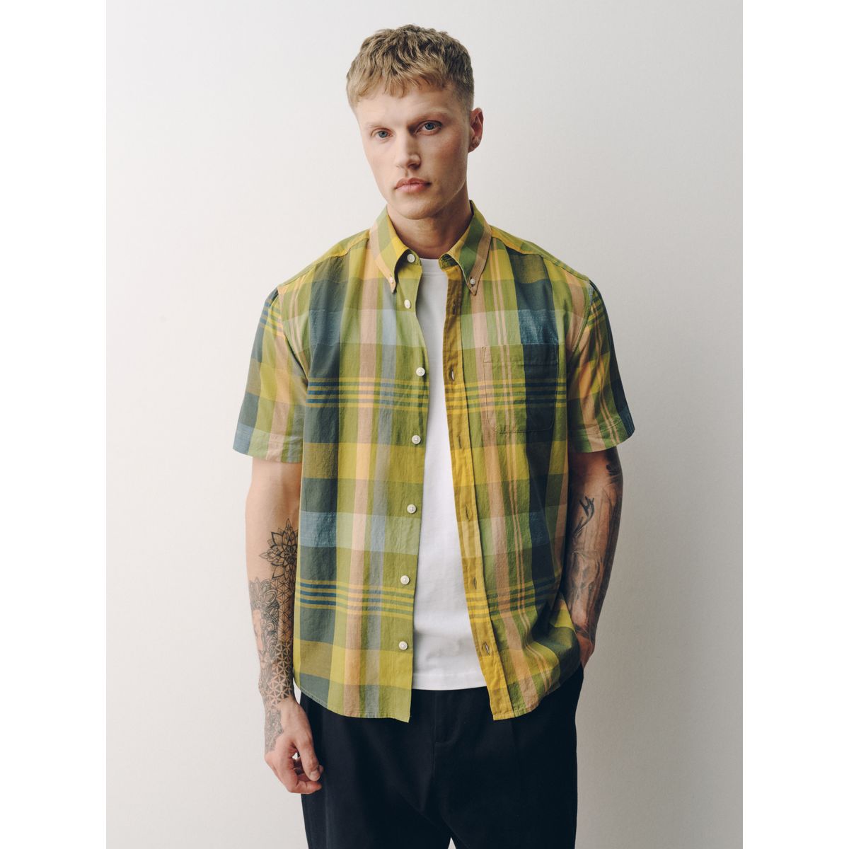 Chemise à manches courtes et carreaux madras jaune, NEXT