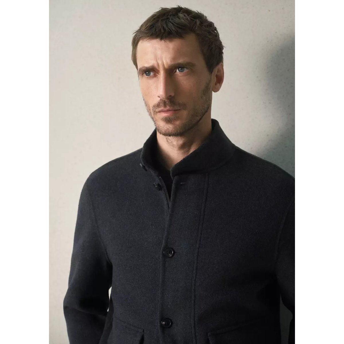 Veste en mélange laine-cachemire à col montant avec bandeau gris chiné foncé, MANGO MAN