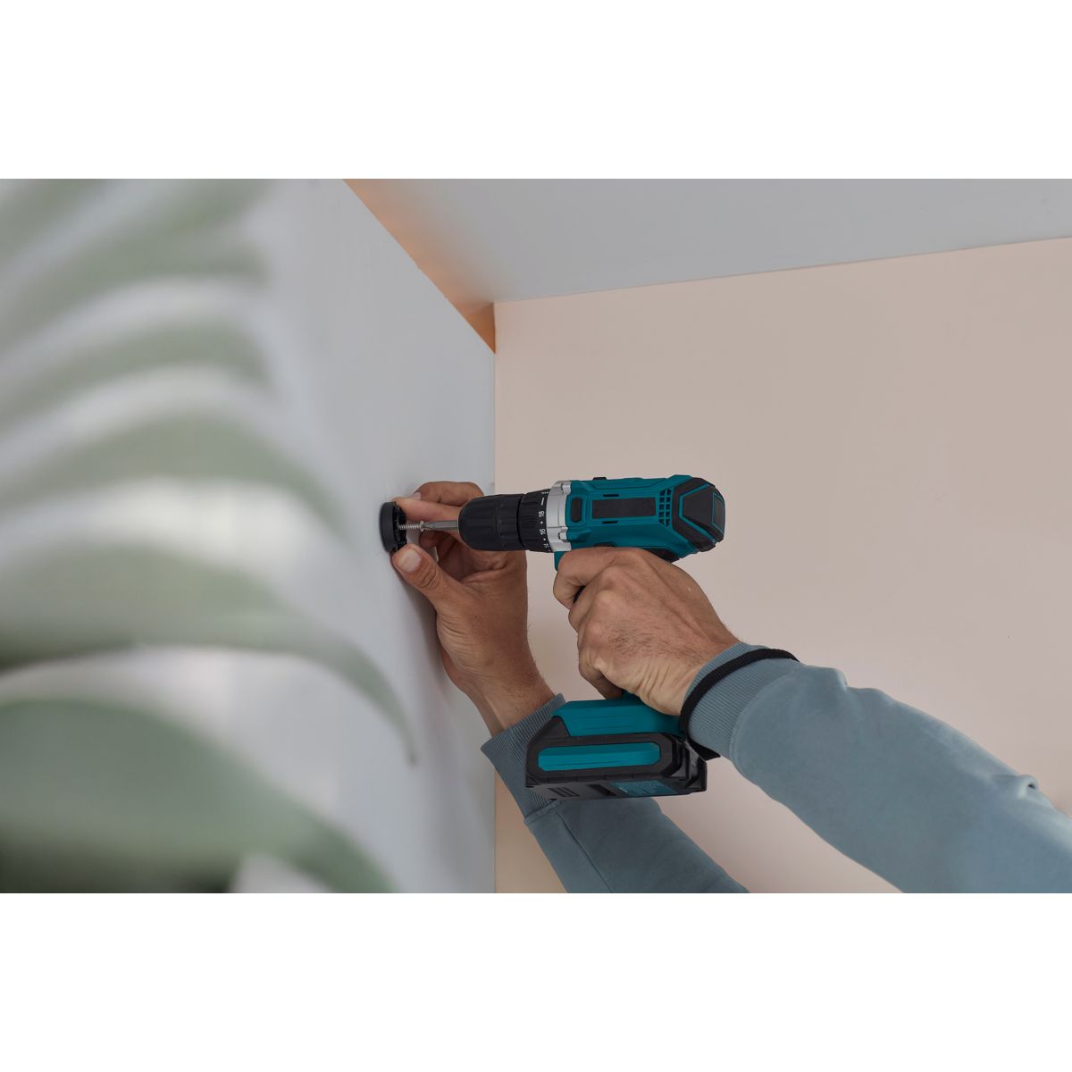 Caméra de surveillance SECURE 2K filaire noire couleur unique, PHILIPS HUE
