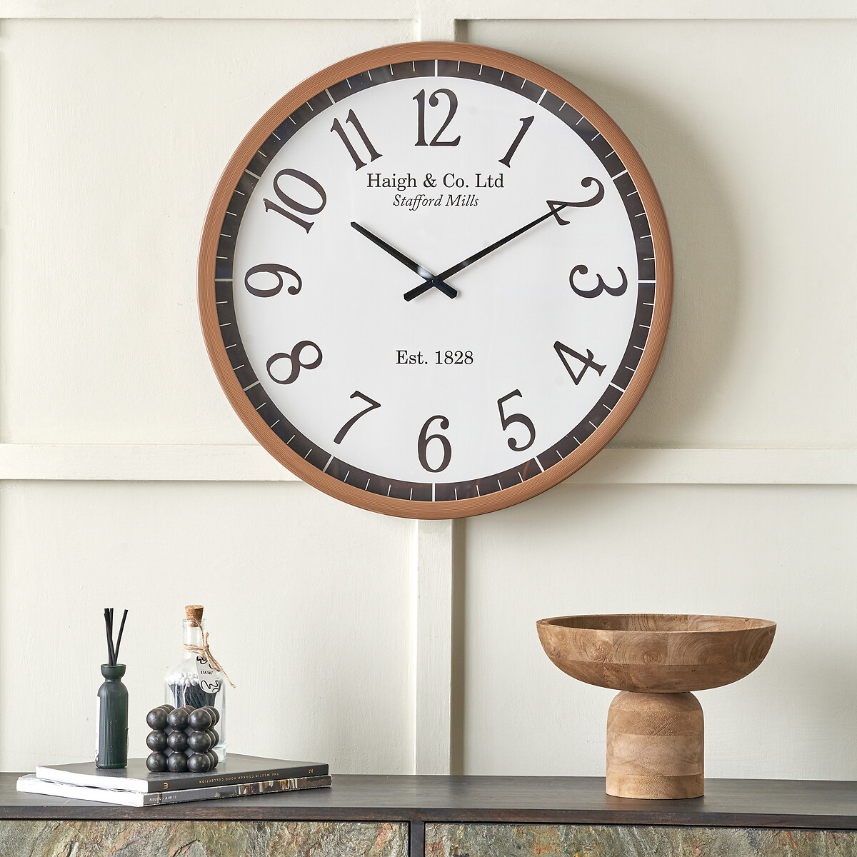 61cm Dark Wood Effect Round Wall Clock black/natural, ÉDITÉ