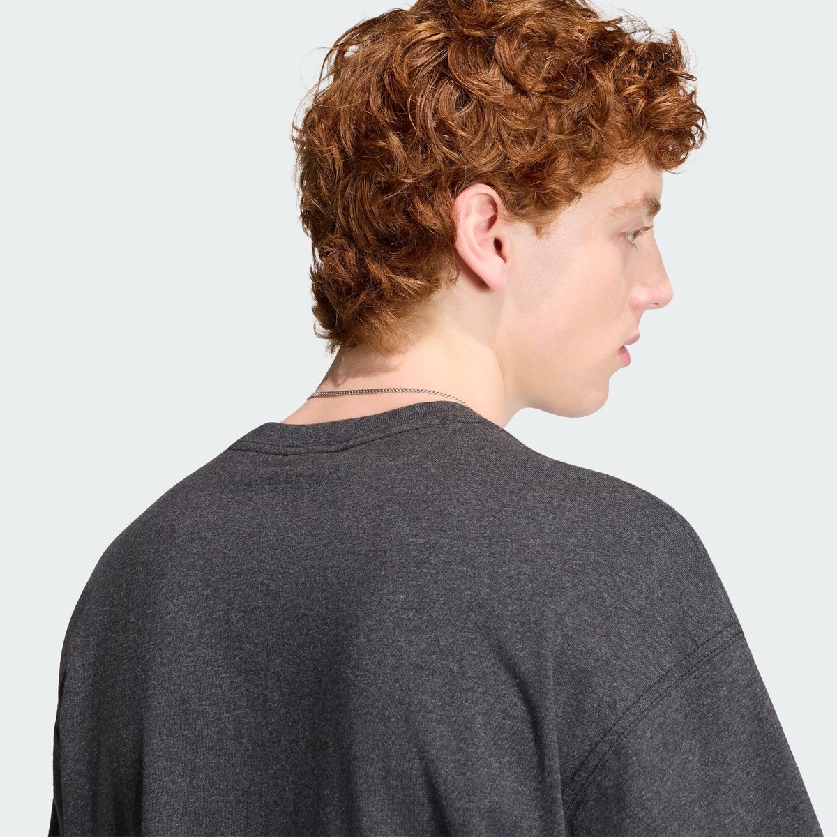 T-Shirt Cropped Chiné Trèfle Essentials Large T-Shirt Cropped Chiné Trèfle Essentials Large dark grey heather, adidas Originals