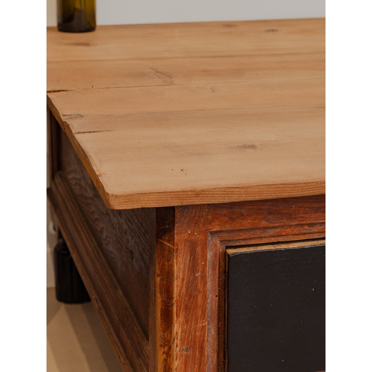 Table basse en bois Léonie N°882 - Bon état bois foncé, DEBONGOUT