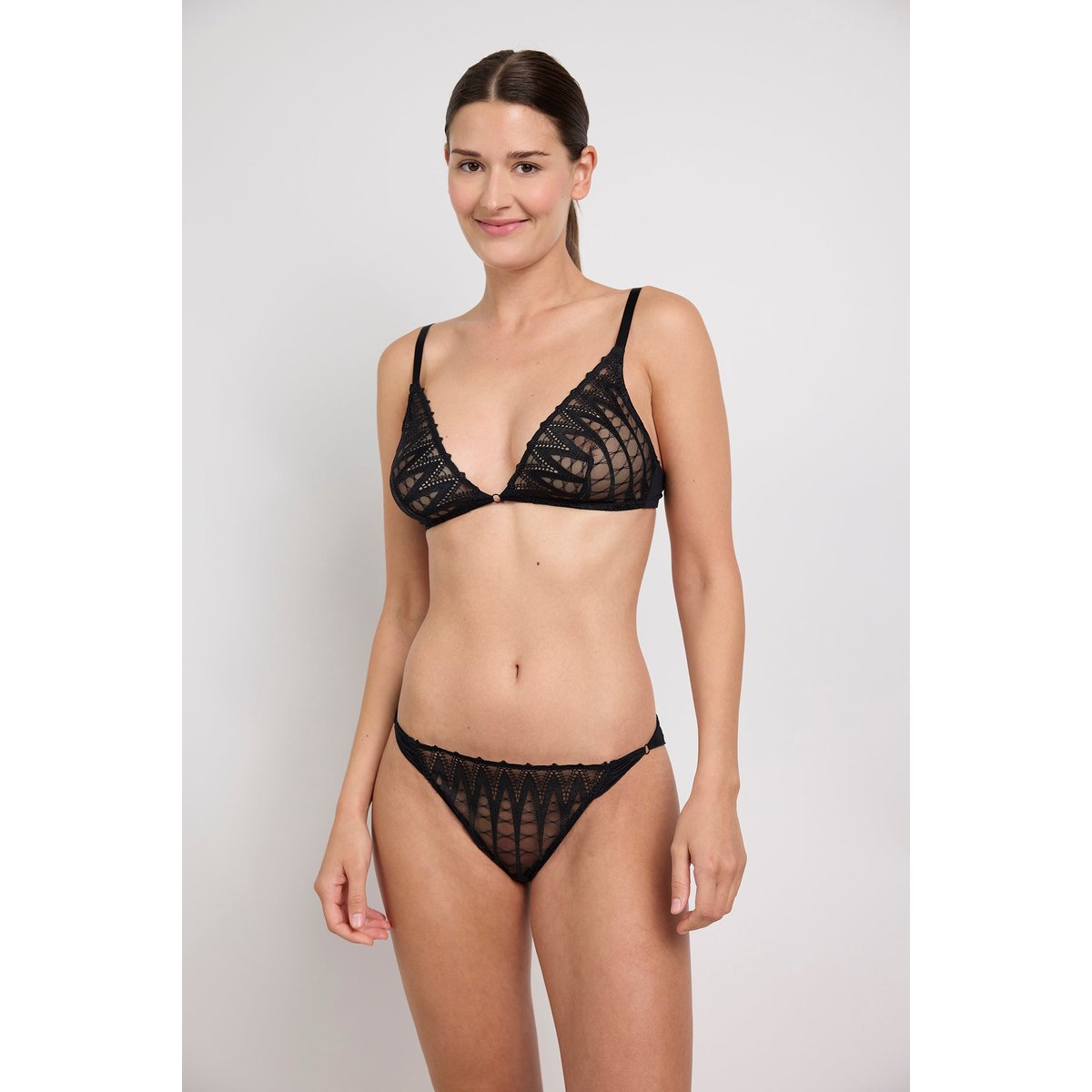 Tanga en broderie DREAMCATCHER noir, MAISON LEJABY