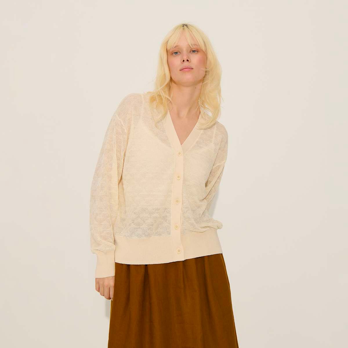 Gilet col V en chanvre mélangé PERNELLE ivoire-beige, BENSIMON
