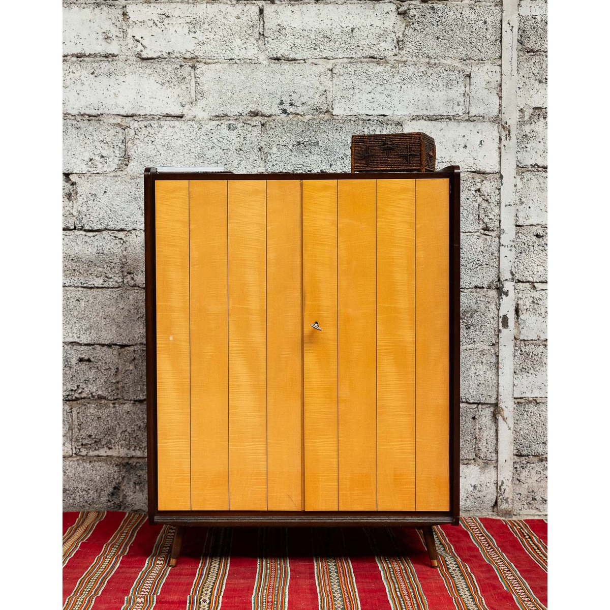 Armoire bicolore Magda N°719 - Bon état marron, DEBONGOUT