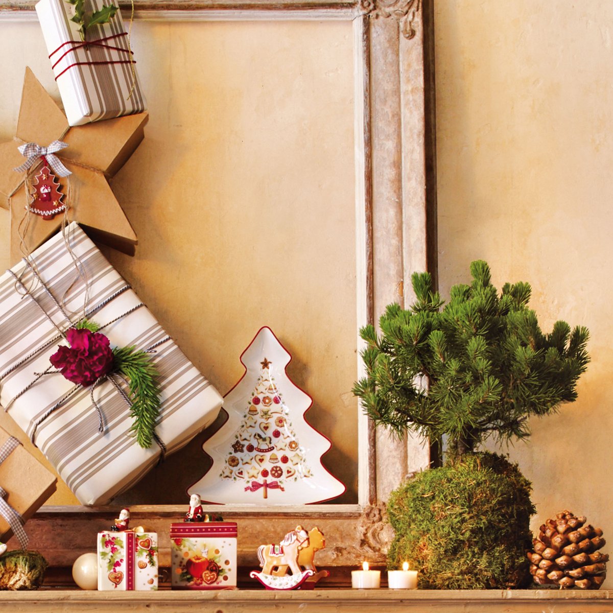 Bol En Forme De Sapin WINTER BAKERY DELIGHT rouge, VILLEROY & BOCH