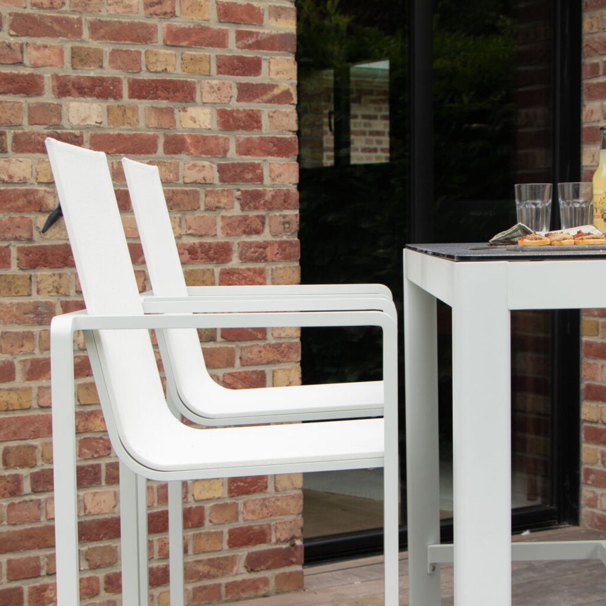 Ensemble en aluminium, 4 chaises hautes BARSET blanc, WILSA GARDEN