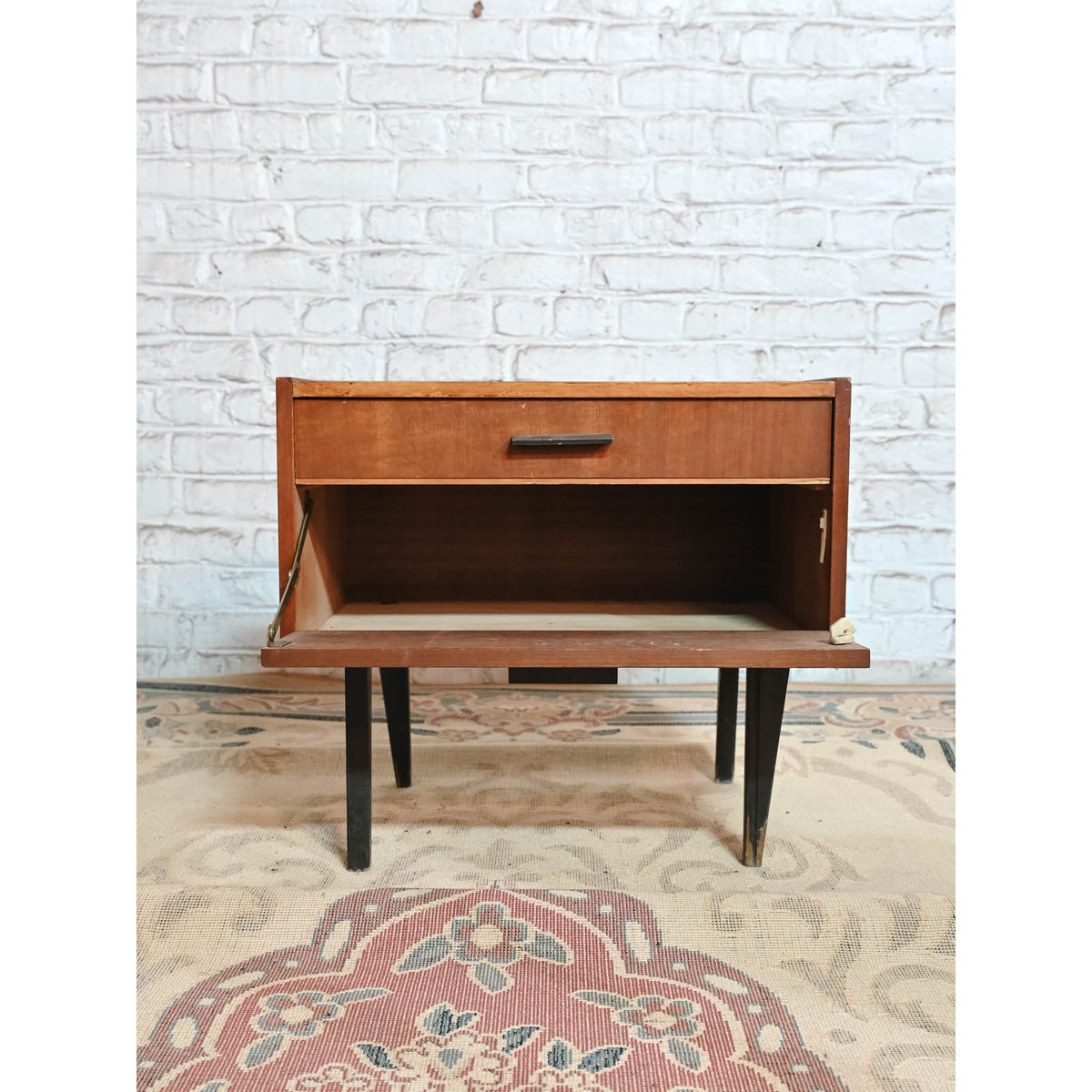 Table de chevet scandi Maïa N°1563 - Bon état bois foncé, DEBONGOUT
