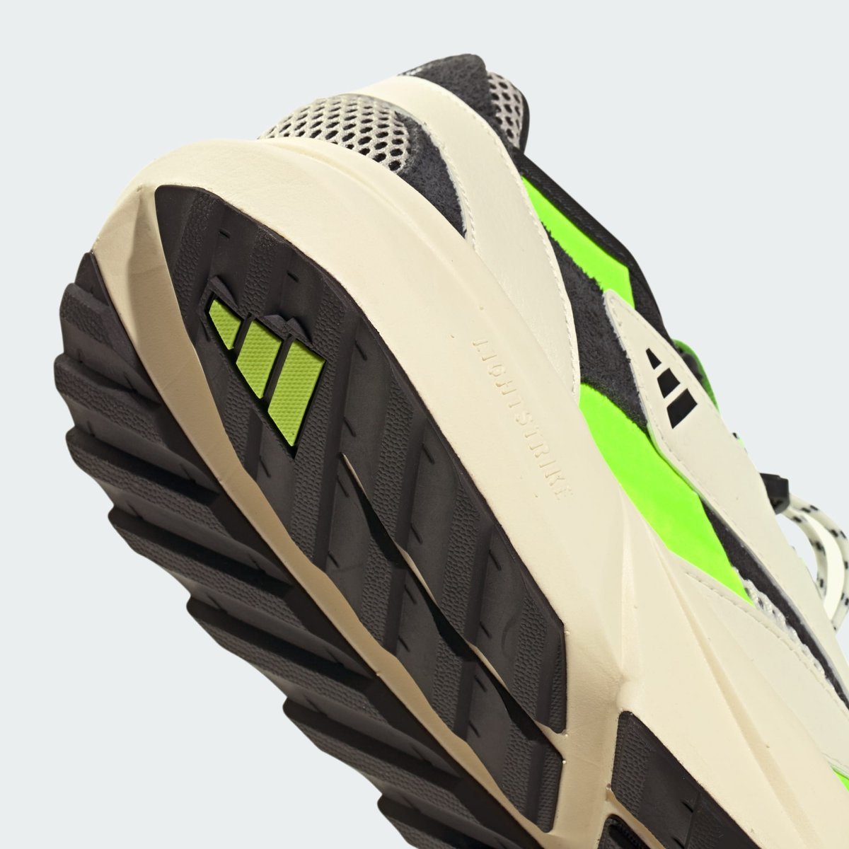 Chaussure Lightblaze Vista Chaussure Lightblaze Vista chalk white / core black / lucid lemon, ADIDAS SPORTSWEAR