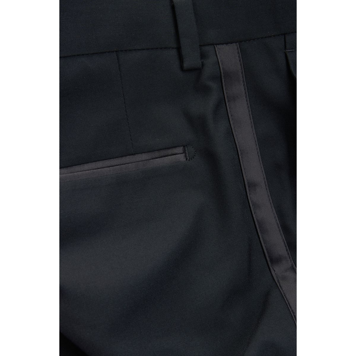 Pantalon de costume smoking détail de la bande, NEXT