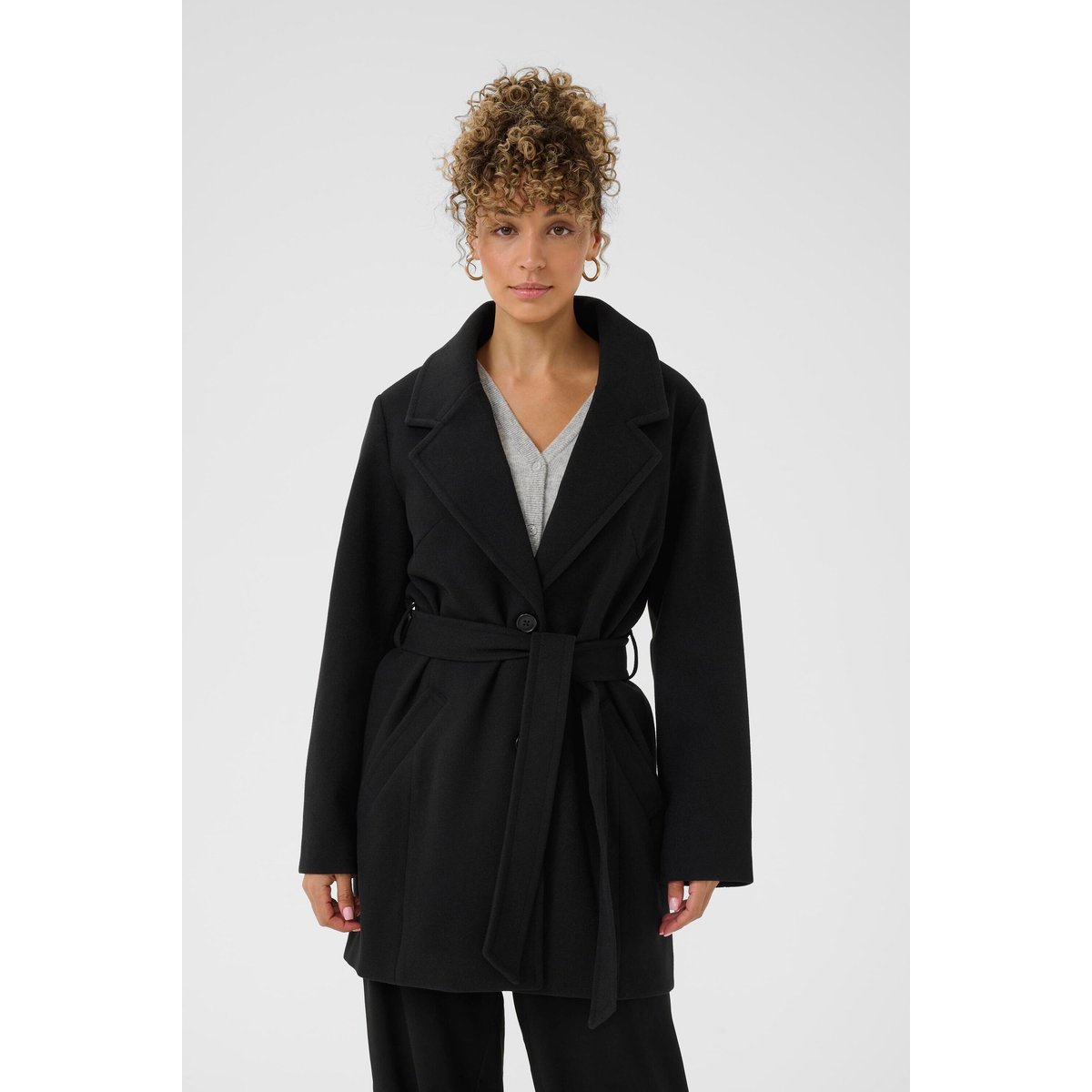 Manteau noir, CREAM