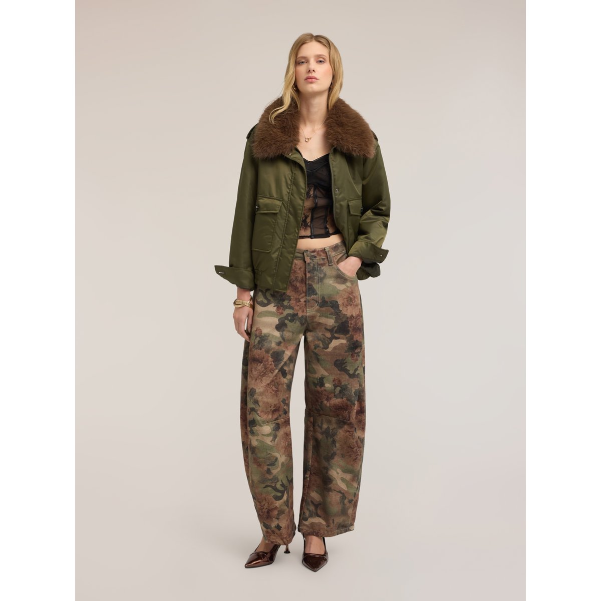 Pantalon coupe barrel à motif floral verde militare, MOTIVI