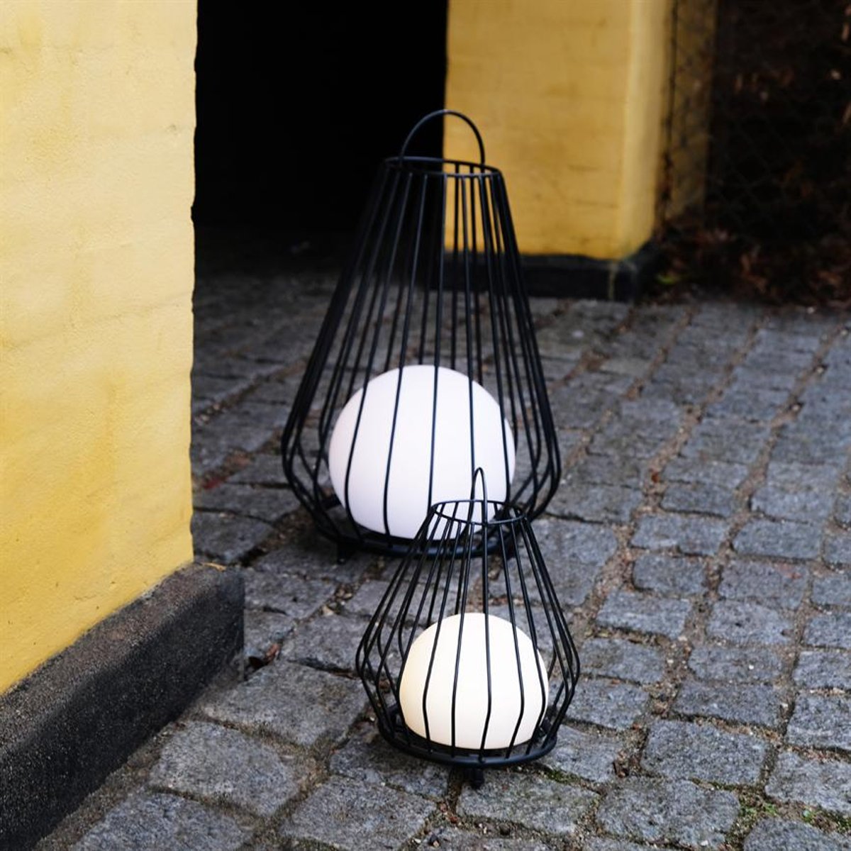 Lanterne solaire en métal EVESHAM noir, DYBERG LARSEN