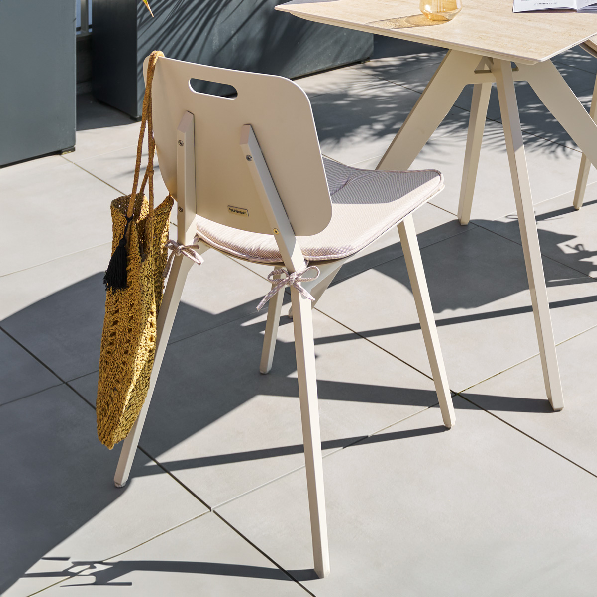 Lot de 2 chaises de jardin en aluminium TERZANO argile, HESPERIDE