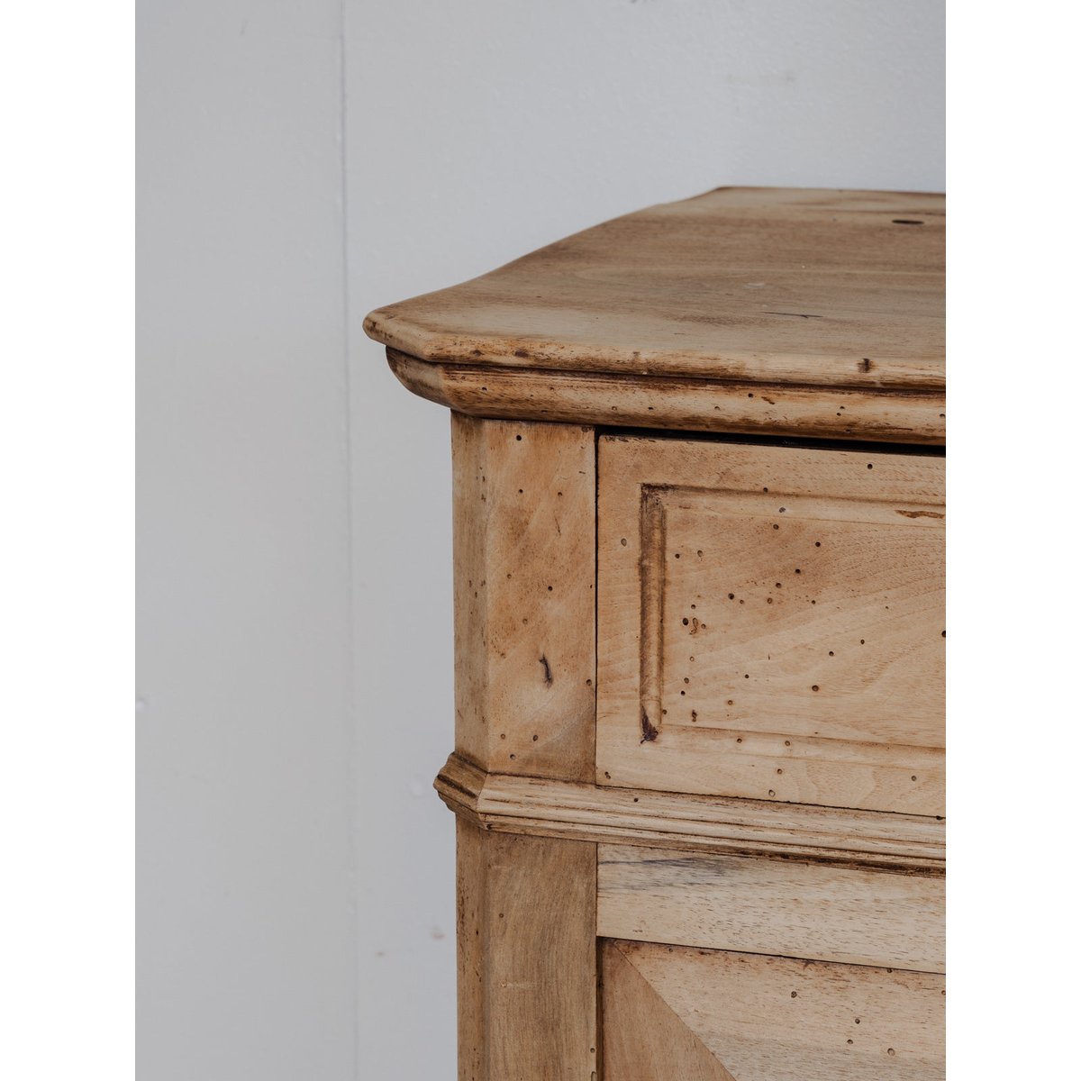 Buffet Louis-Philippe en bois Gilbert N°1574 - Bon état bois clair, DEBONGOUT