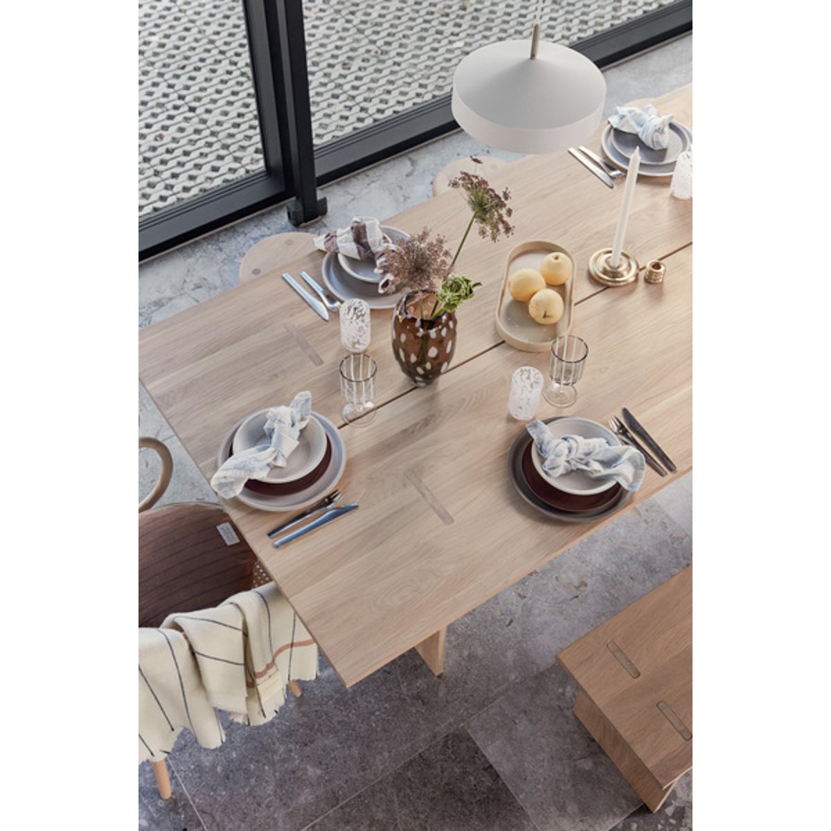 Plateau en grès de forme ovale LIVING brun, OYOY LIVING DESIGN