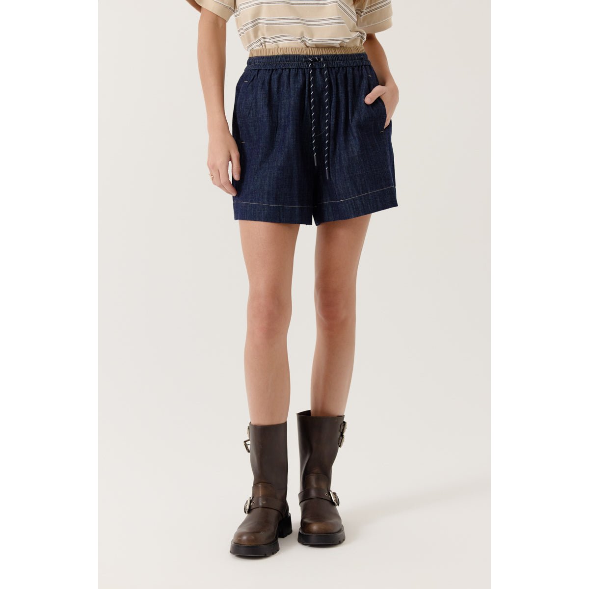 Short à taille élastiquée coupe ample Auriane navy, ARTLOVE
