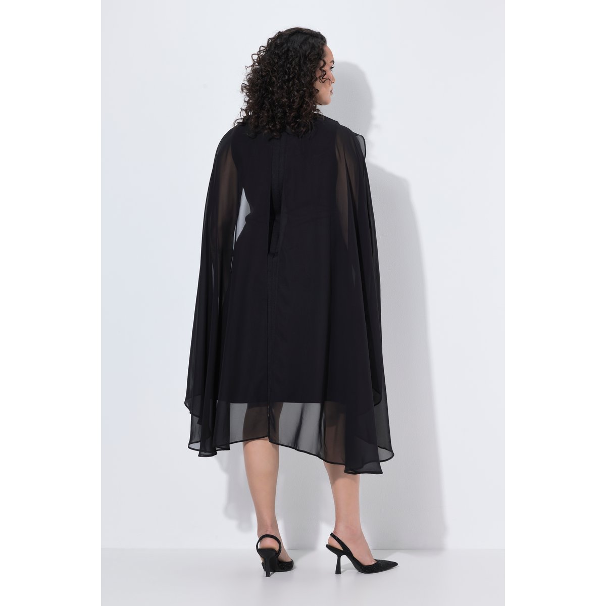 Robe sans manches, cape en mousseline noir, ULLA POPKEN
