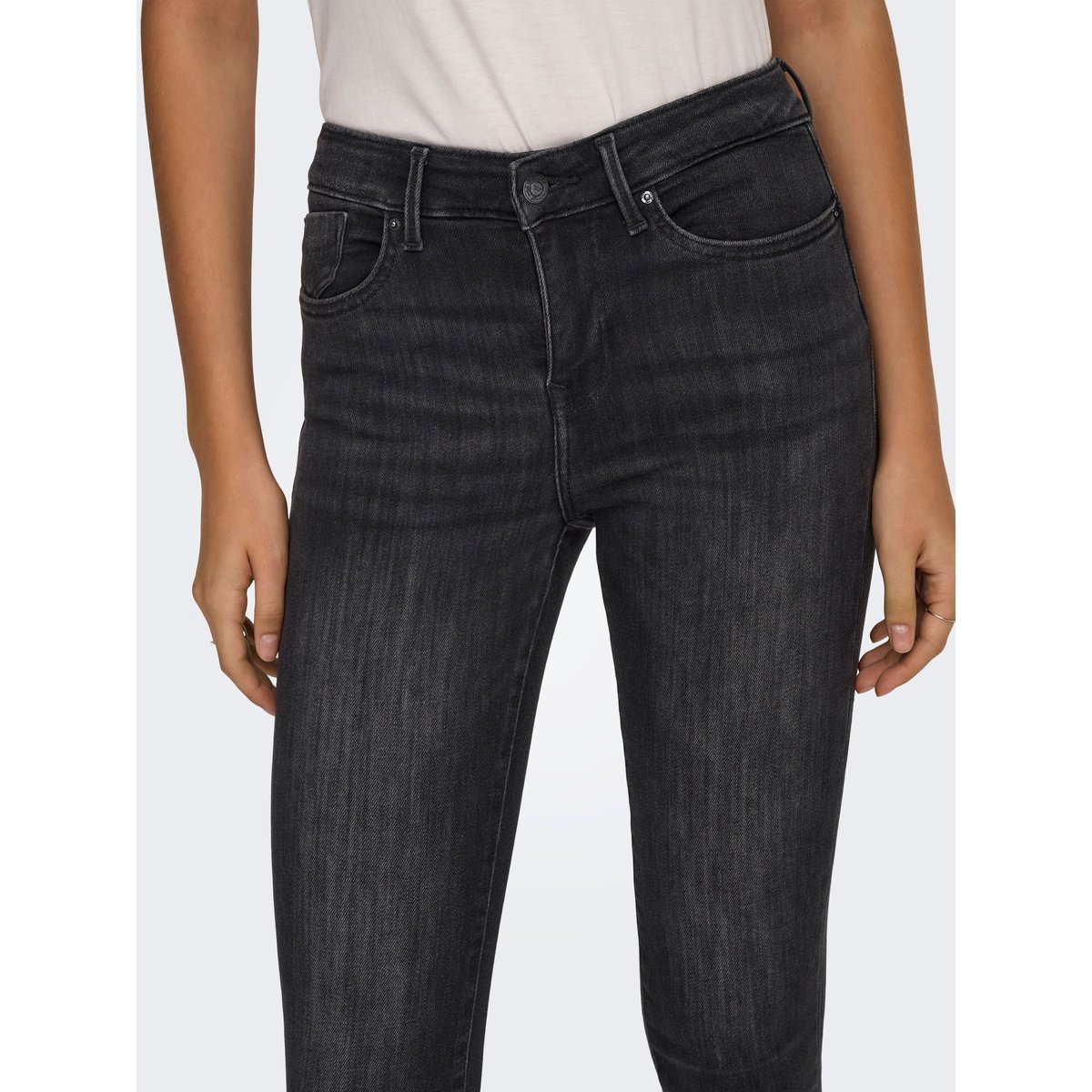Jean washed black, ONLY