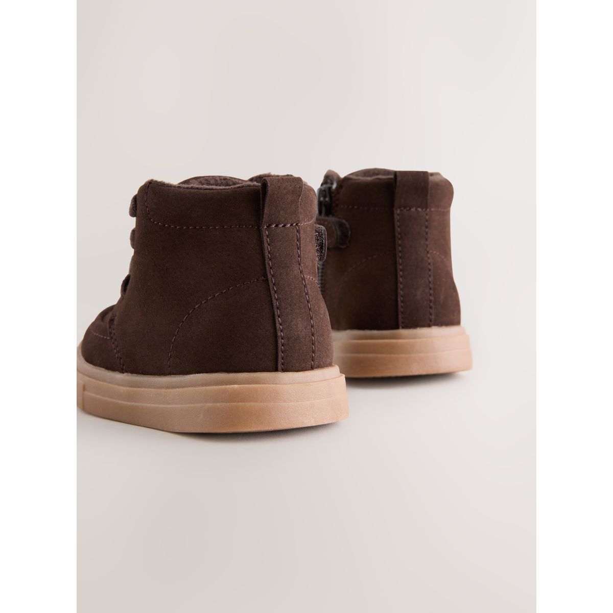 Bottines chukka avec doublure chaude marron chocolat, NEXT