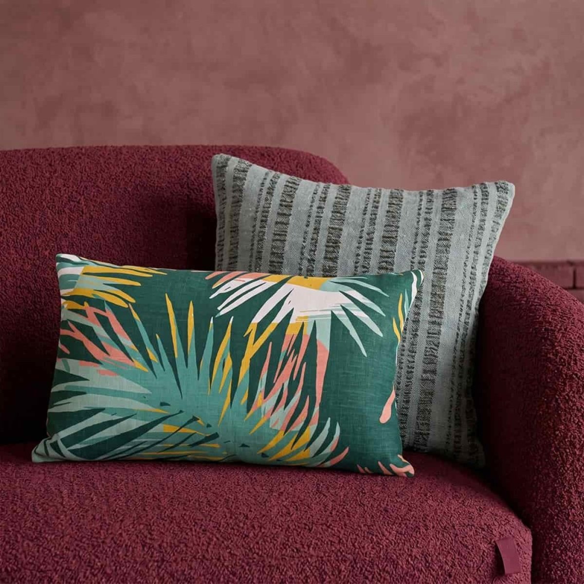 Coussin effet lin motifs feuillage 30x50cm vert, ORNAMI