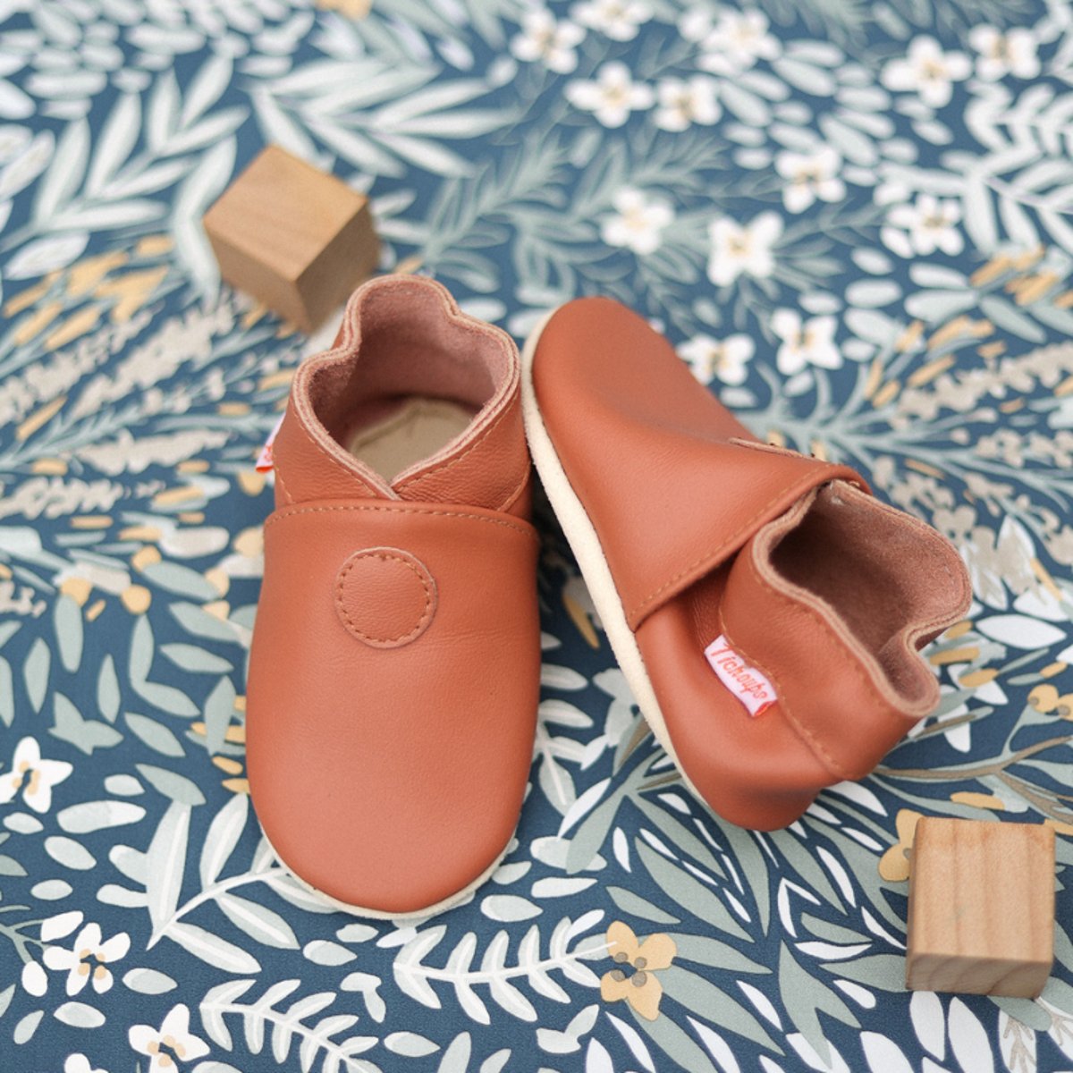 Chaussons bébé cuir souple Uni marron, TICHOUPS