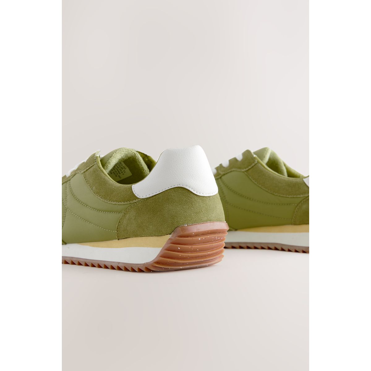 Chaussures de course e, cuir vert, NEXT