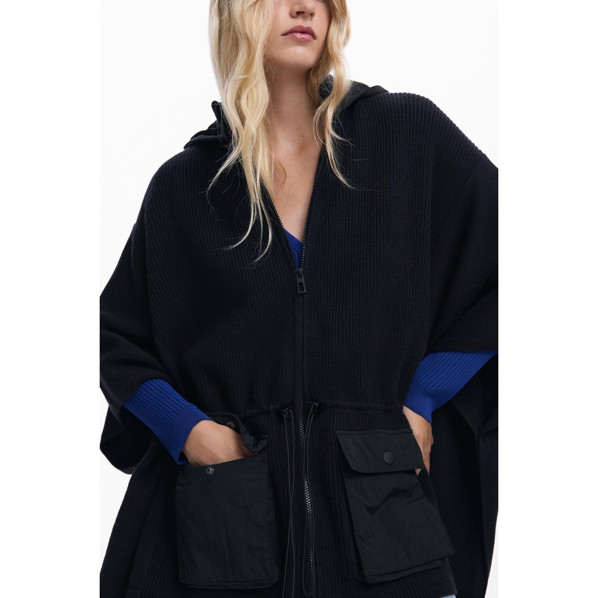 Poncho à capuche avec poches noir, DESIGUAL
