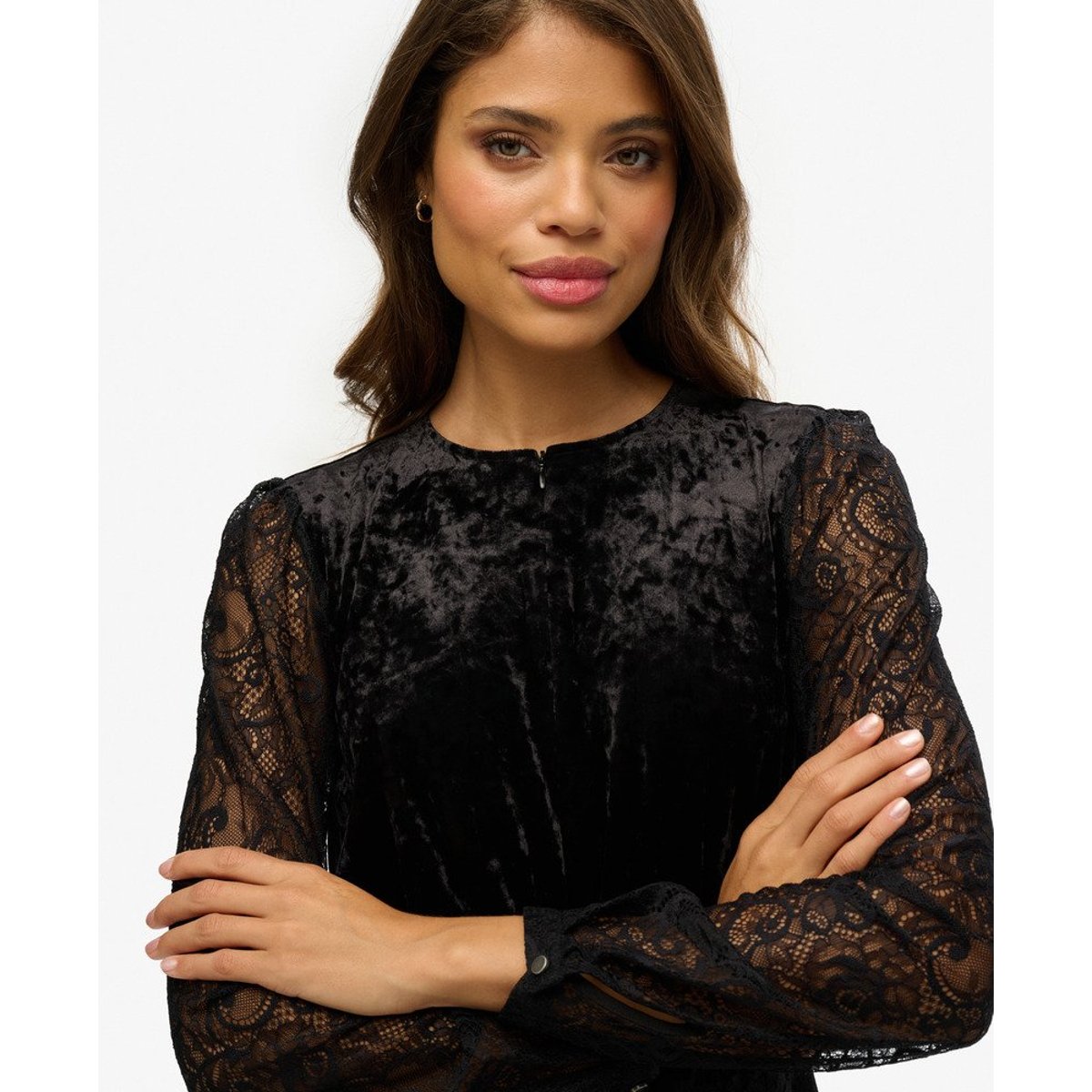 Robe mi-longue en velours à manches en dentelle noir, SUPERDRY