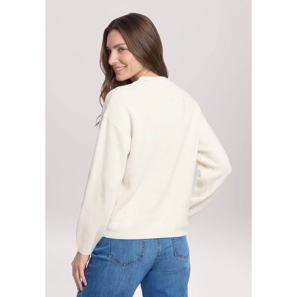Pull-over en maille à col droit blanc, BETTY BARCLAY