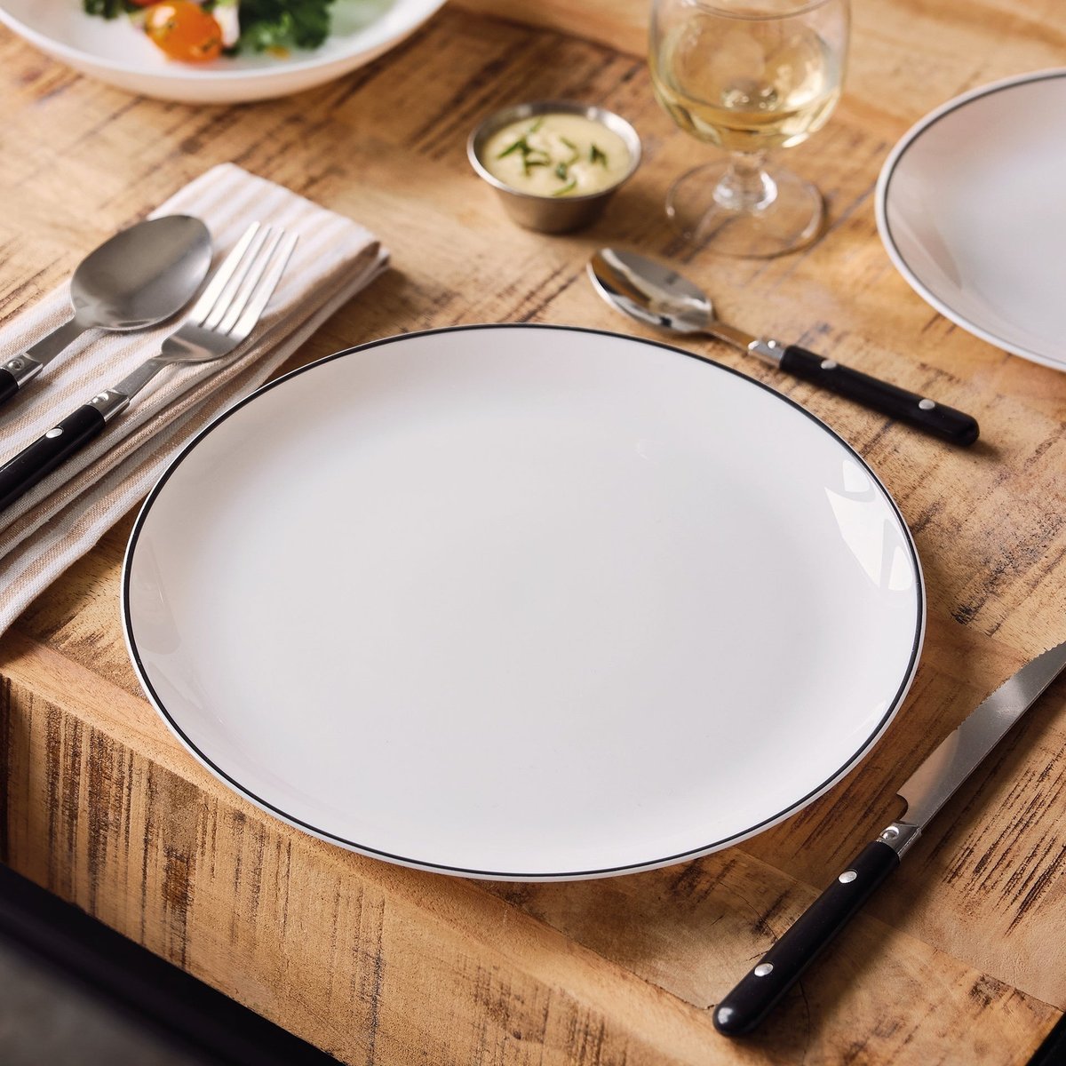 6 assiettes plates blanches filet noir 25 cm -DIWALI blanc, LUMINARC