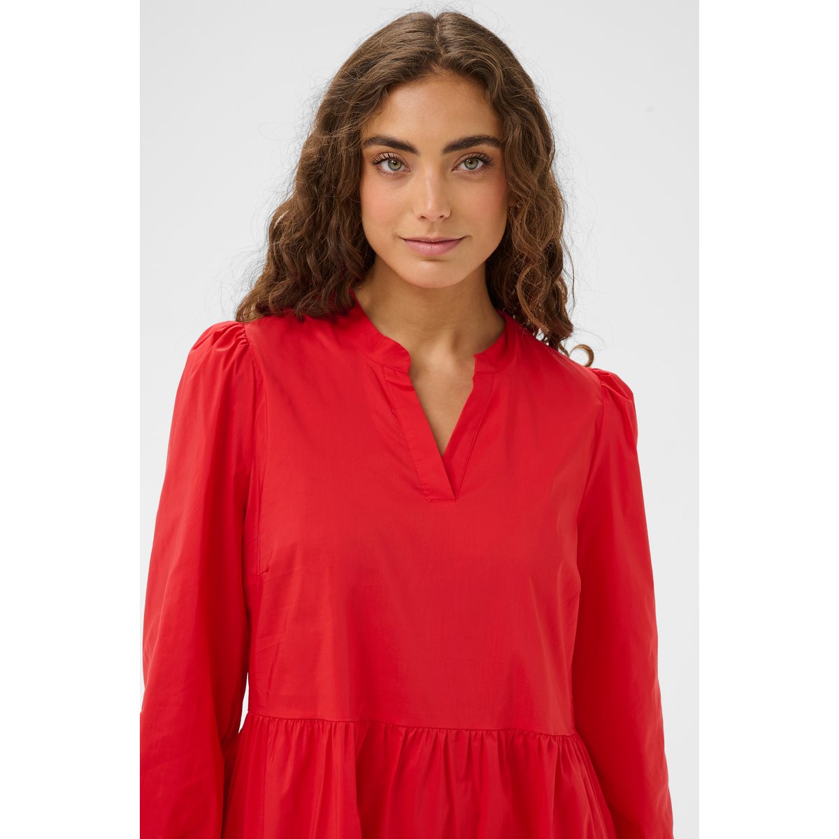 Robe rouge fiery red, CULTURE
