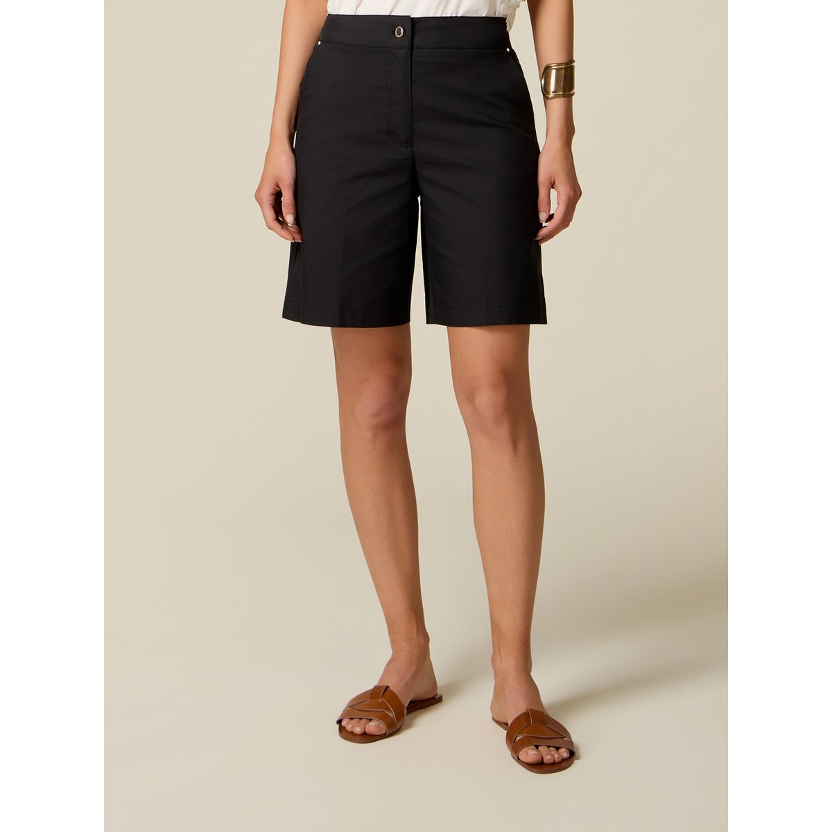 Bermuda en gabardine noir, OLTRE