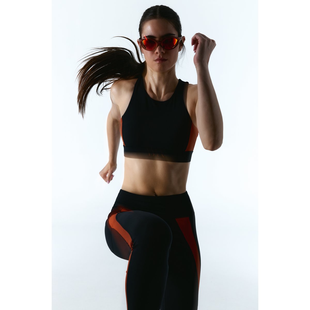Brassière de sport femme Tao Maintien élevé séchage rapide noir/tuile, BORN