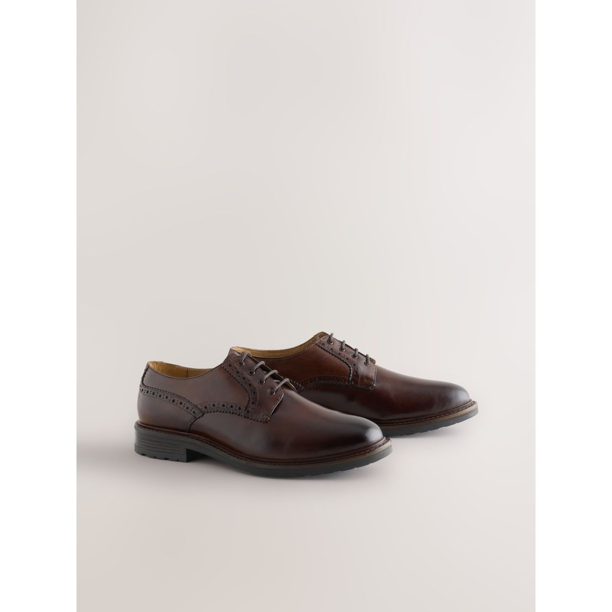 Chaussures derby en cuir marron fauve, NEXT