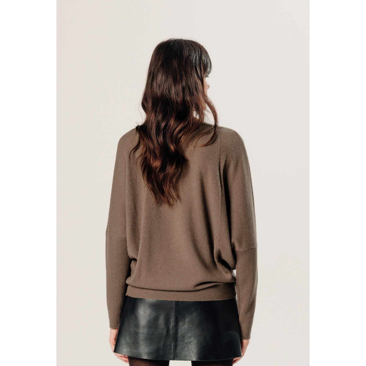 Pull col V oversize en cachemire marron havane, RODIER